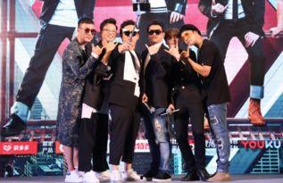 极限挑战第三季完整版在线观看,笑中带泪的兄弟情，挑战极限的欢乐之旅  第1张